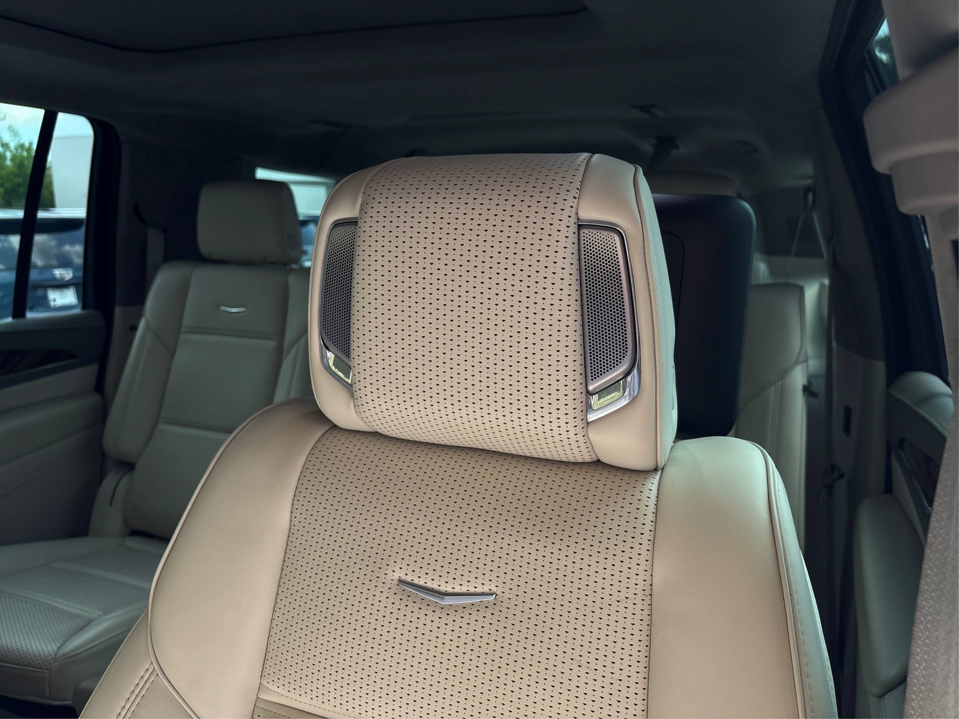 Certified 2023 Cadillac Escalade ESV Sport Platinum w/ LPO, ONYX Package RWD image 33