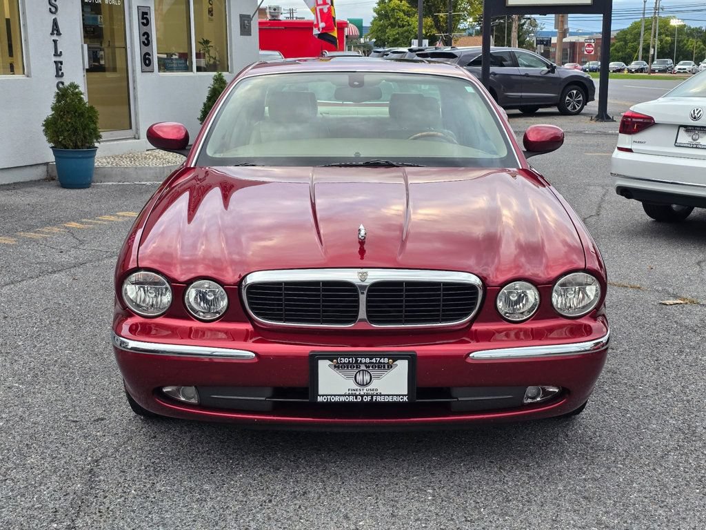 Used 2004 Jaguar XJ8 RWD image 2