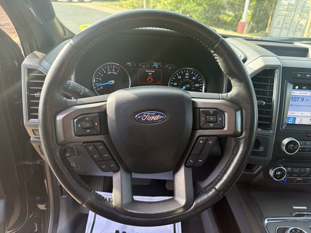 Used 2018 Ford Expedition Max XLT w/ Equipment Group 202A AWD/4WD image 14