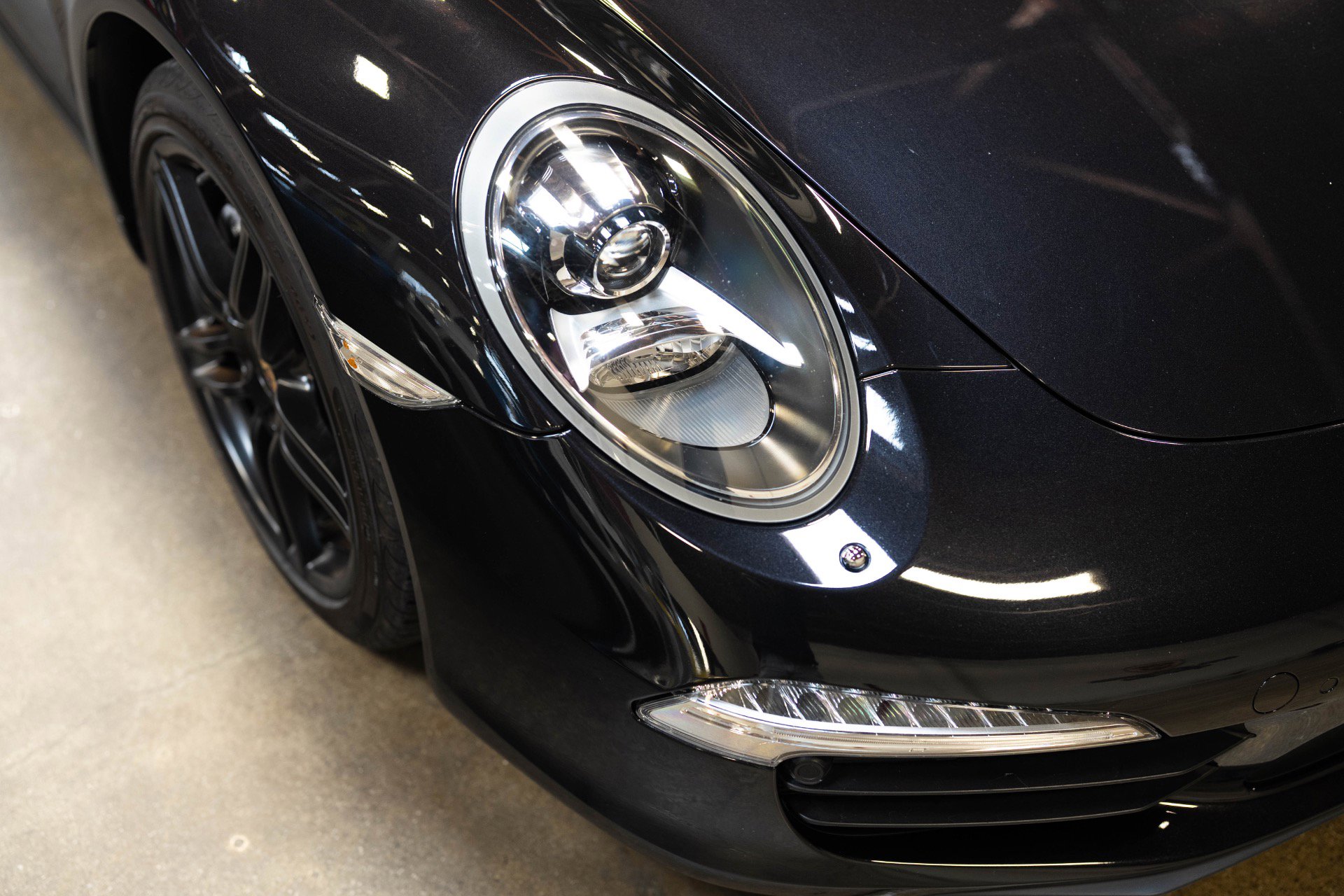 Used 2012 Porsche 911 Carrera image 16