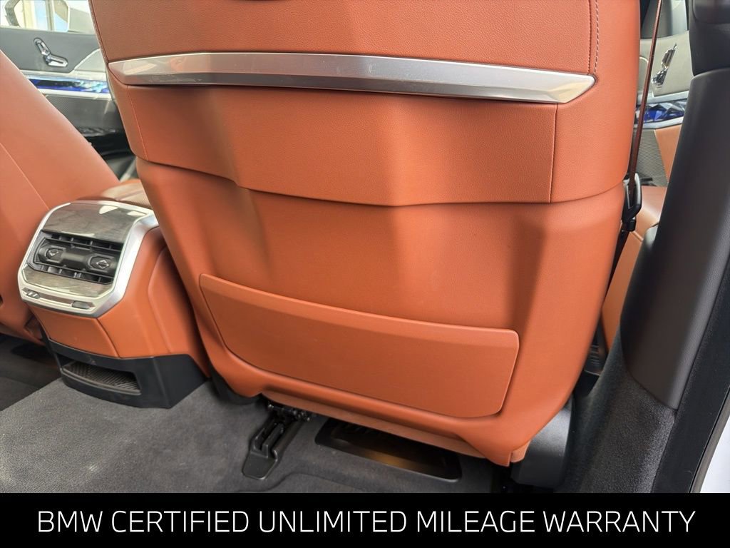 Certified 2024 BMW 760i xDrive w/ Executive Package AWD/4WD image 23