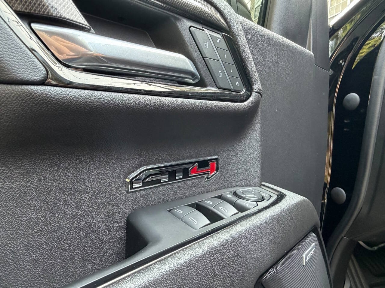 Used 2023 GMC Sierra 1500 AT4 w/ AT4 Premium Package AWD/4WD image 21