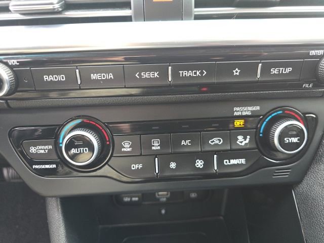 Used 2022 Kia Niro EX image 22