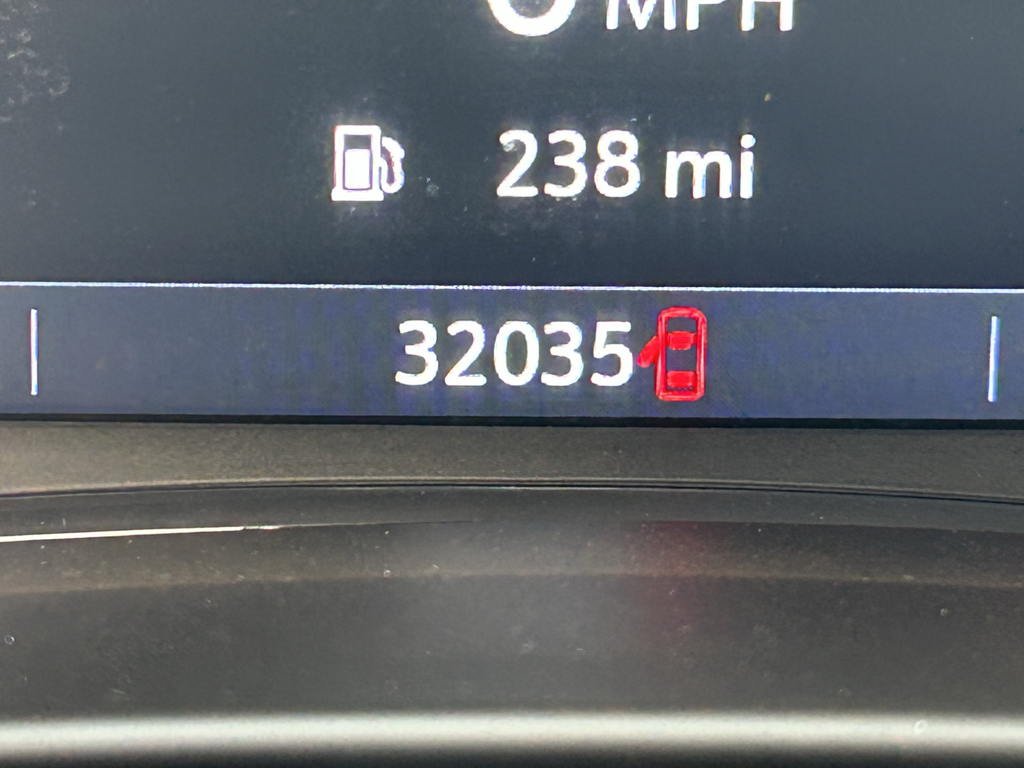 Used 2025 Chevrolet Blazer LT image 24