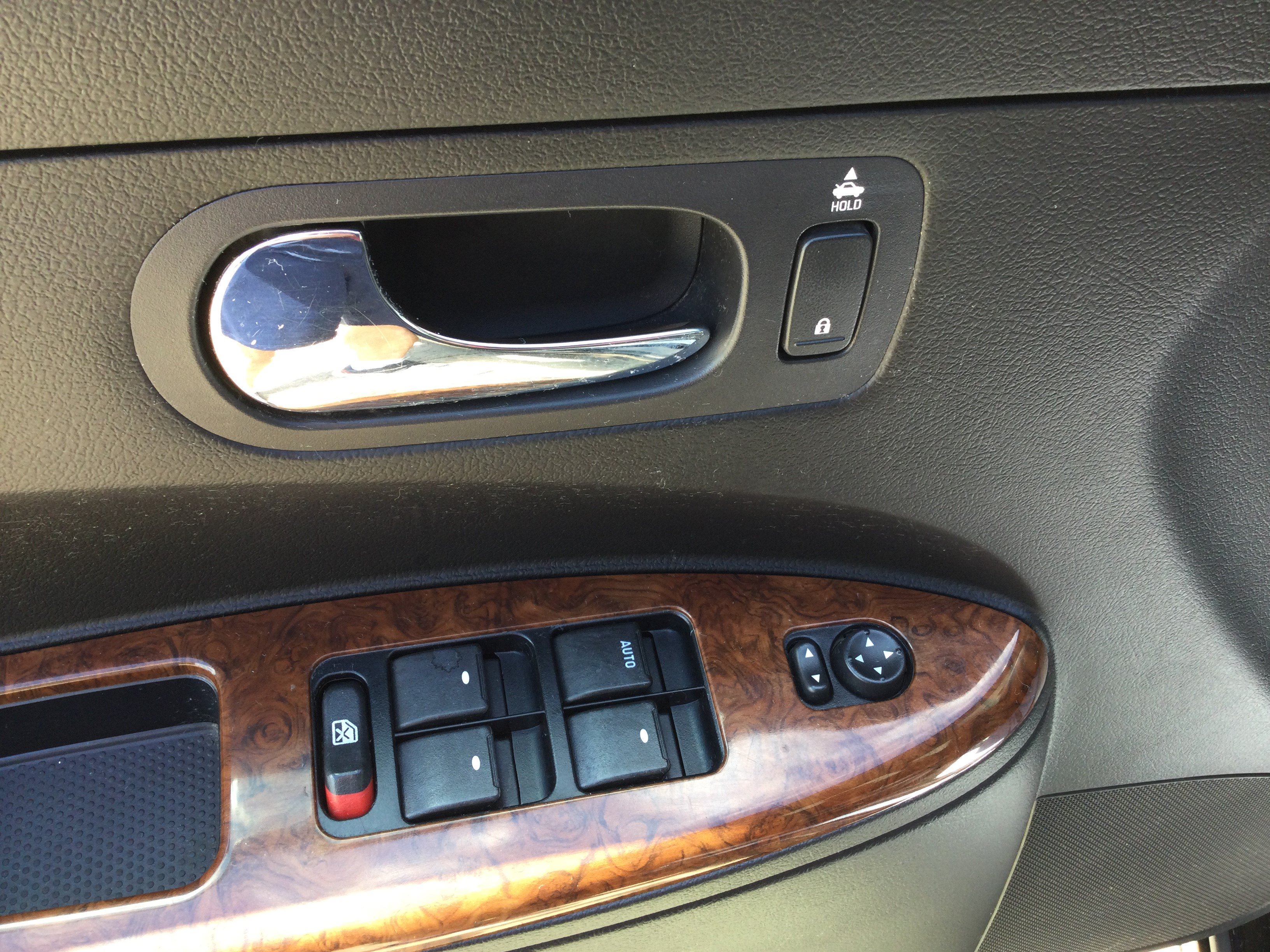 Used 2005 Buick LaCrosse CXS w/ Gold Convenience Package FWD image 9