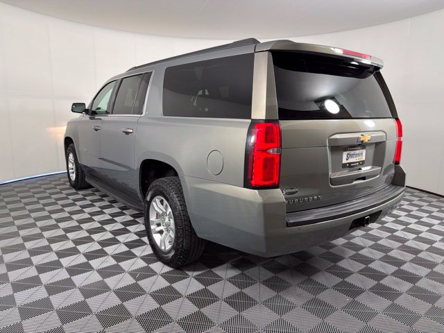 Used 2018 Chevrolet Suburban LT AWD/4WD image 44