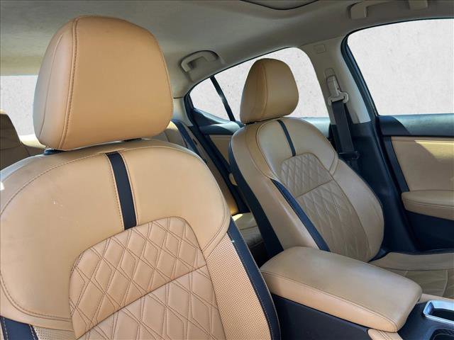 Used 2023 Nissan Sentra SV w/ SV Premium Package image 24