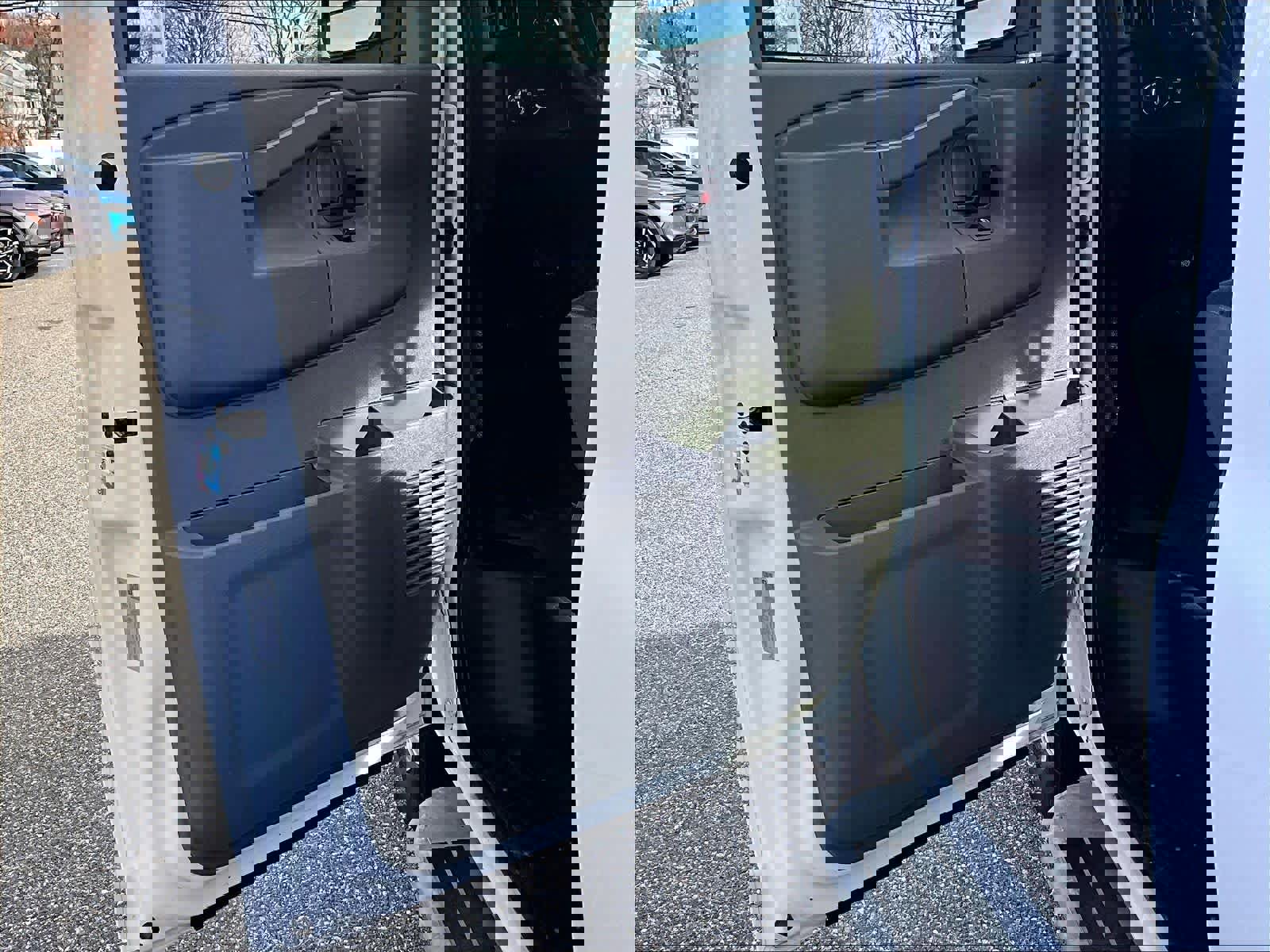 Used 2024 Chevrolet Express 2500 w/ Driver Convenience Package image 9