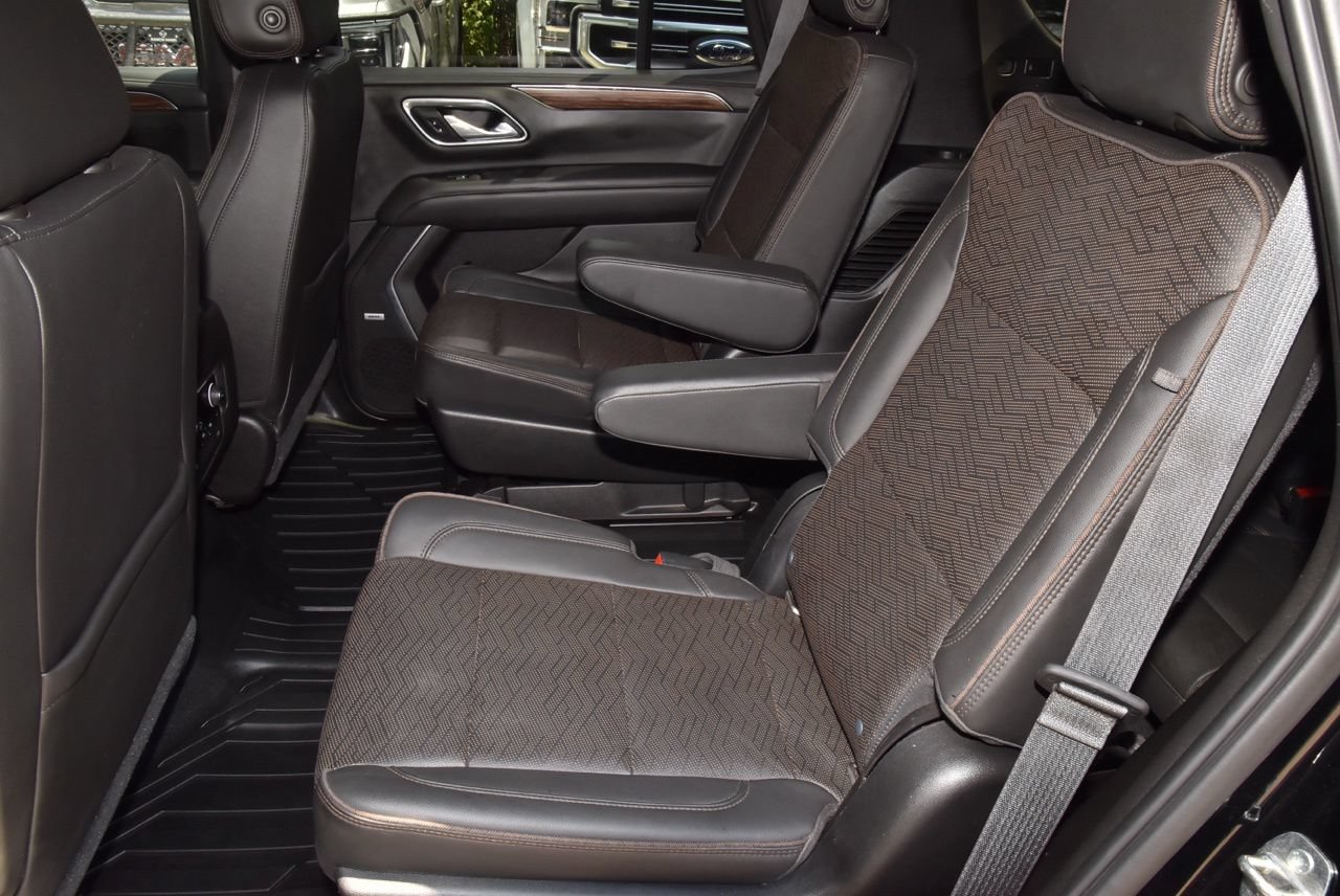 Used 2021 Chevrolet Tahoe High Country w/ Premium Package AWD/4WD image 14