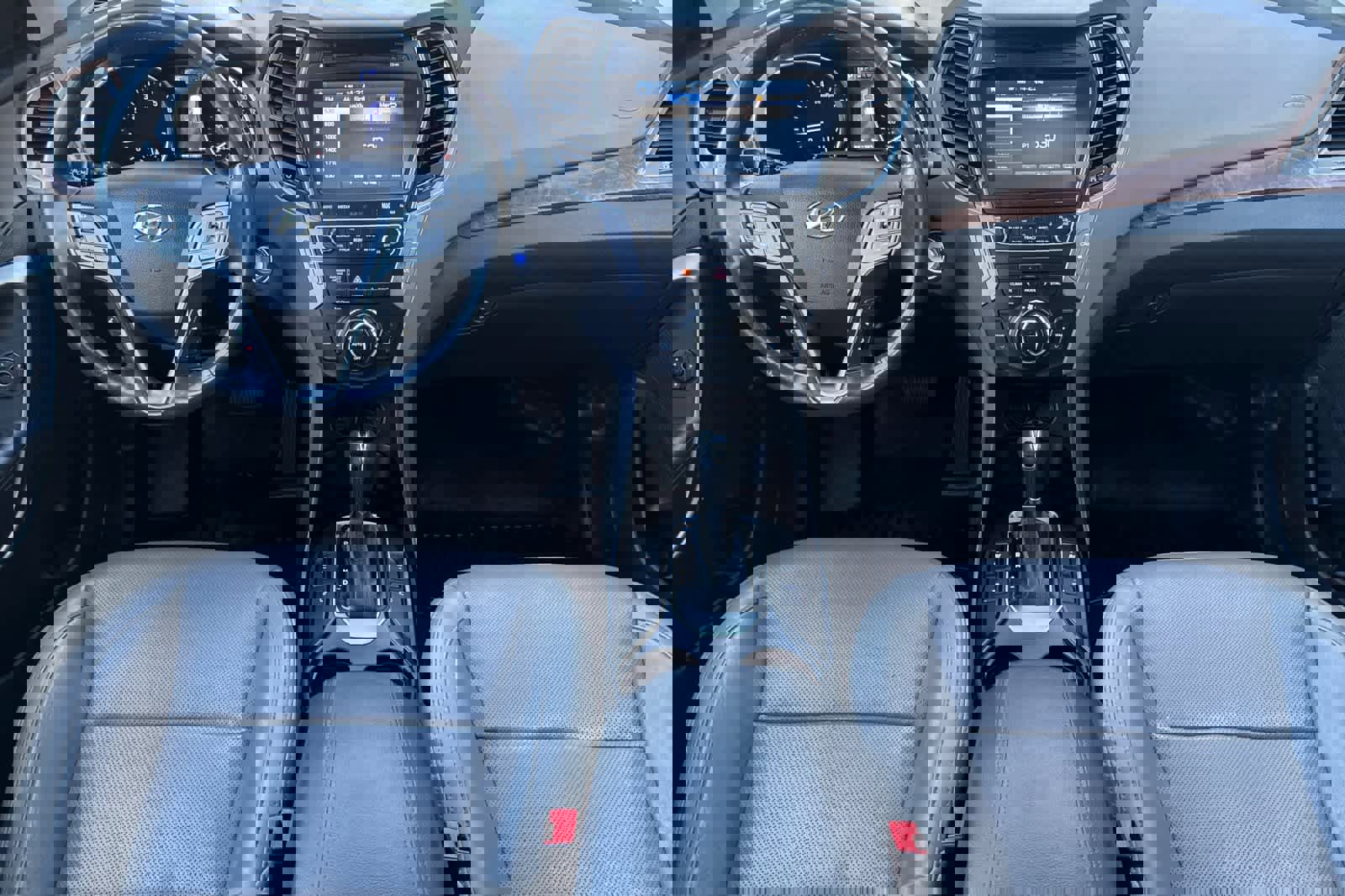 Used 2018 Hyundai Santa Fe Sport w/ Cargo Package image 12