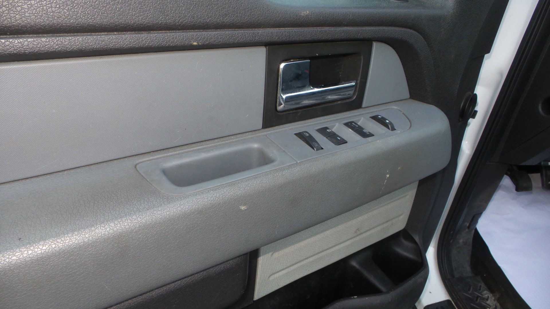 Used 2013 Ford F150 XLT image 18