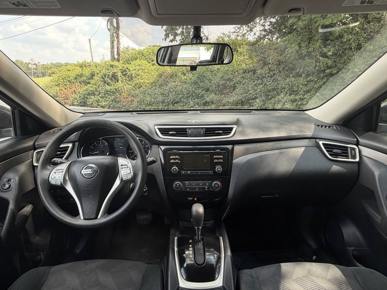 Used 2016 Nissan Rogue S AWD/4WD image 19