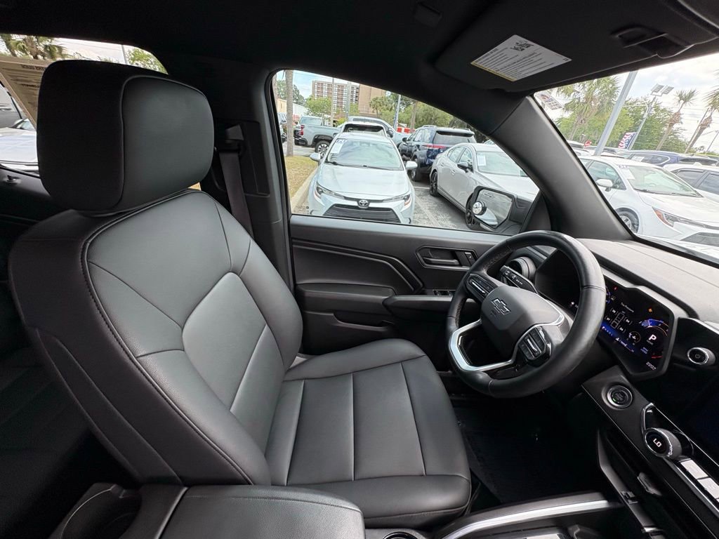 Used 2025 Chevrolet Colorado Trail Boss AWD/4WD image 26