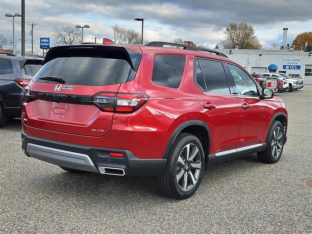 New 2025 Honda Pilot Elite image 3