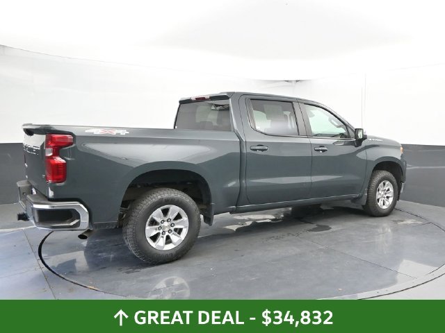Used 2025 Chevrolet Silverado 1500 LT AWD/4WD image 2