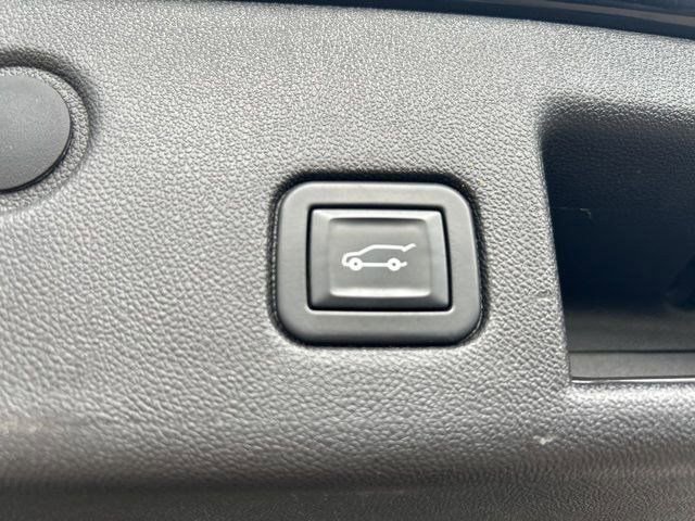 Used 2020 Chevrolet Equinox LT image 36