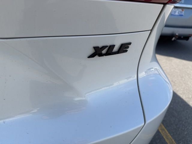 Used 2023 Toyota Venza Nightshade image 5