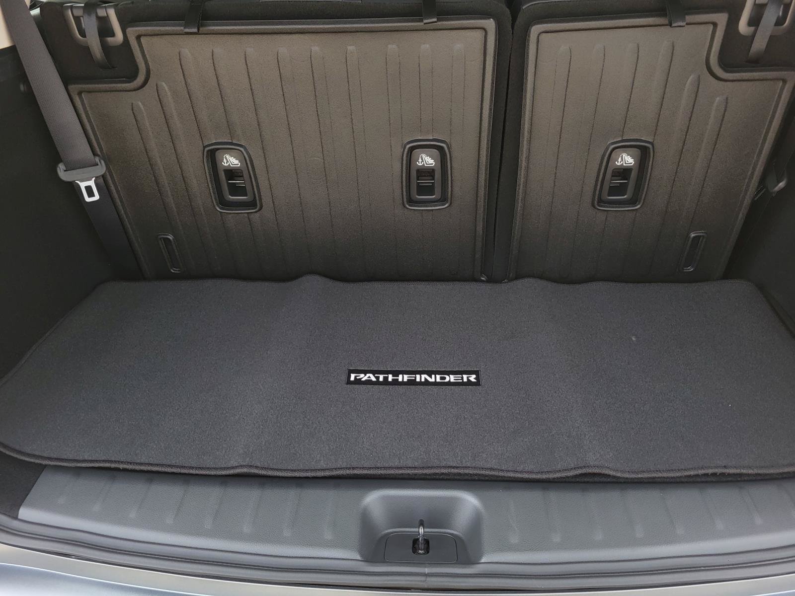 New 2026 Nissan Pathfinder Platinum w/ Cargo Package FWD image 13