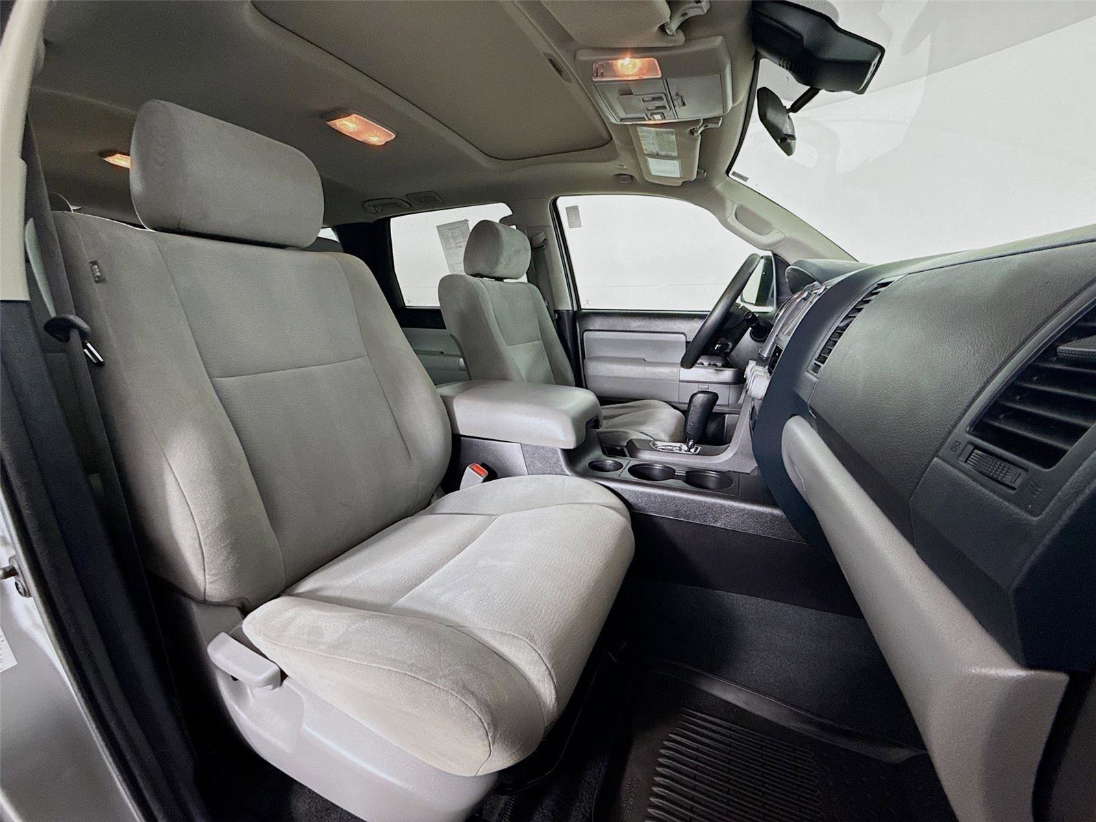 Used 2021 Toyota Sequoia SR5 image 28