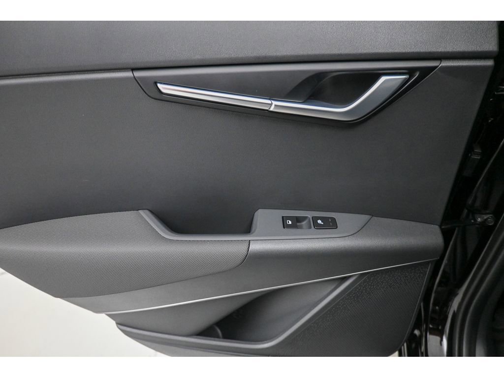 New 2025 Kia Niro Wave w/ Wave Preserve Package image 10