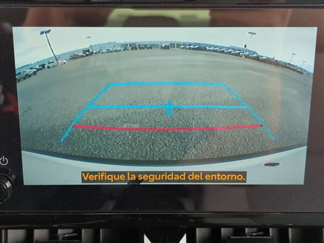 Used 2025 Toyota Corolla Cross L image 11