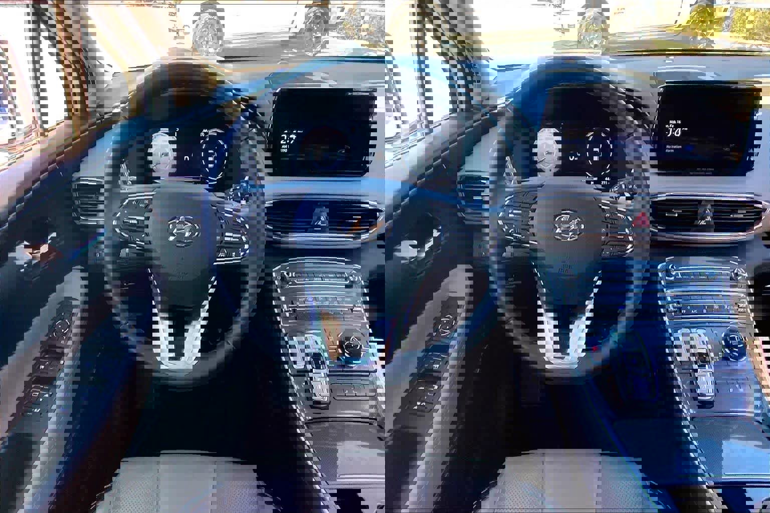 Used 2022 Hyundai Santa Fe SEL w/ Convenience + Premium Package image 6