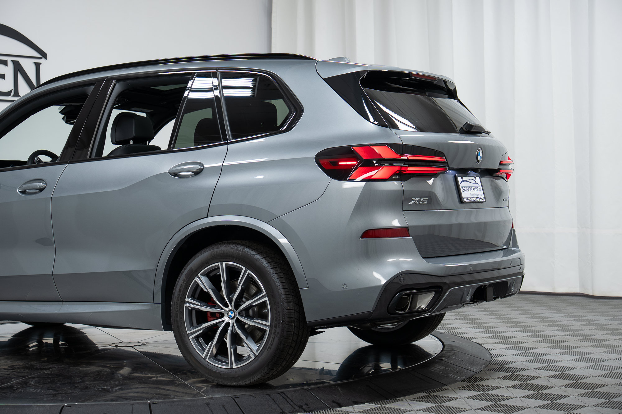 New 2026 BMW X5 xDrive40i w/ M Sport Package AWD/4WD image 29