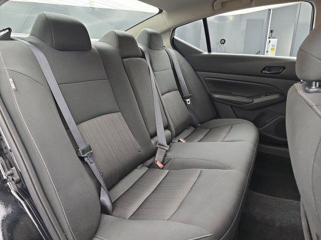 Used 2025 Nissan Altima 2.5 SV image 40