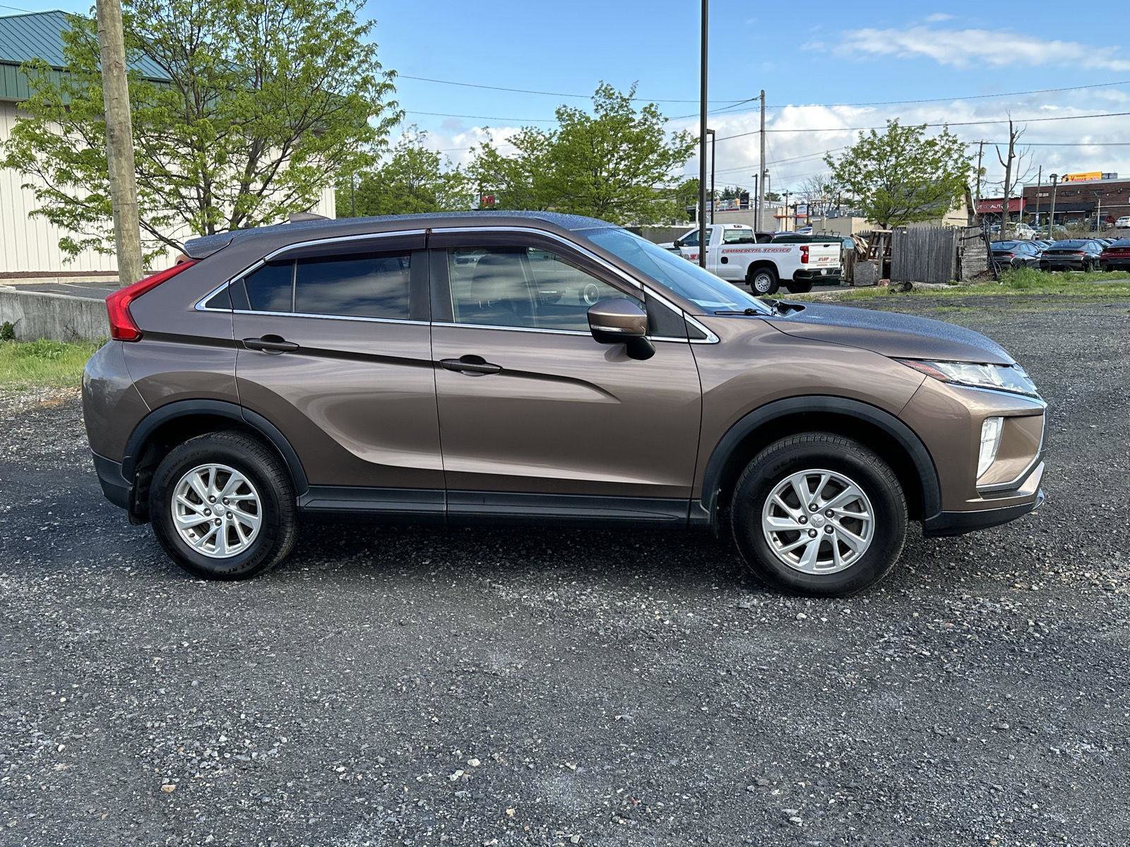 Used 2018 Mitsubishi Eclipse Cross ES image 9