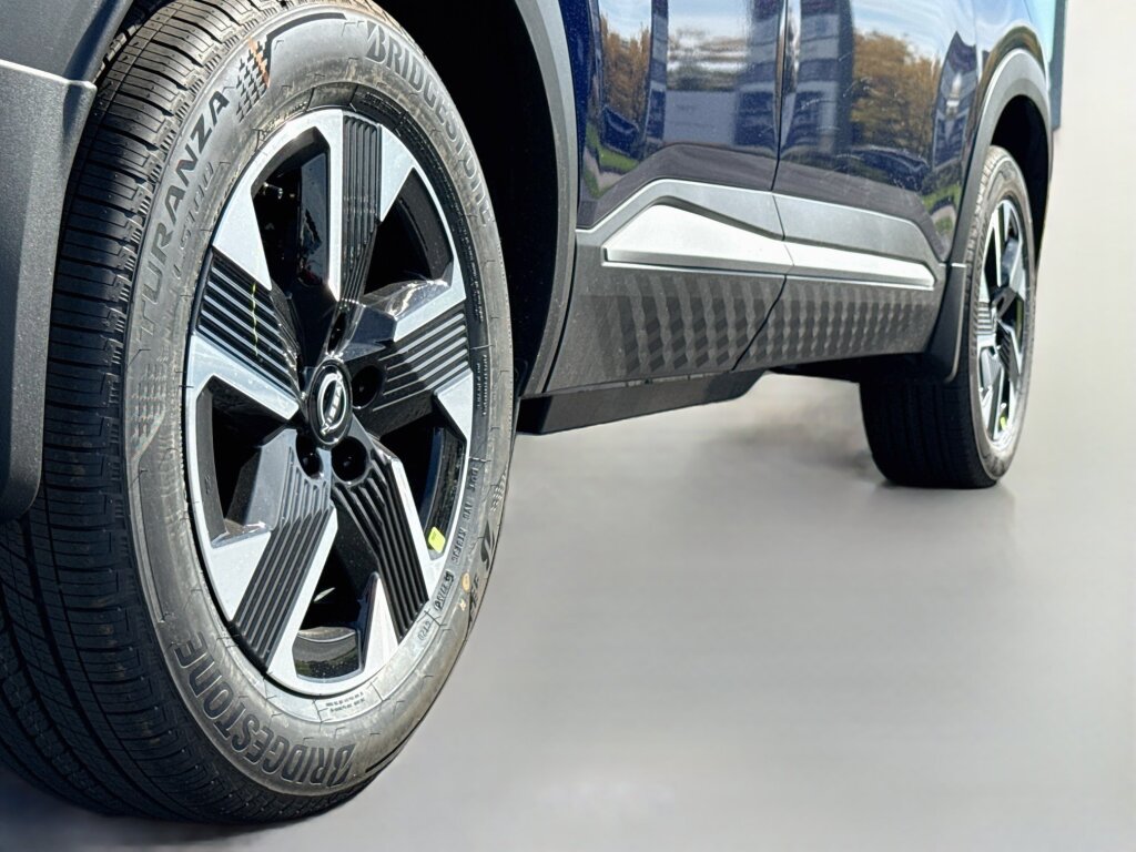 New 2027 Nissan Kicks SV AWD/4WD image 15
