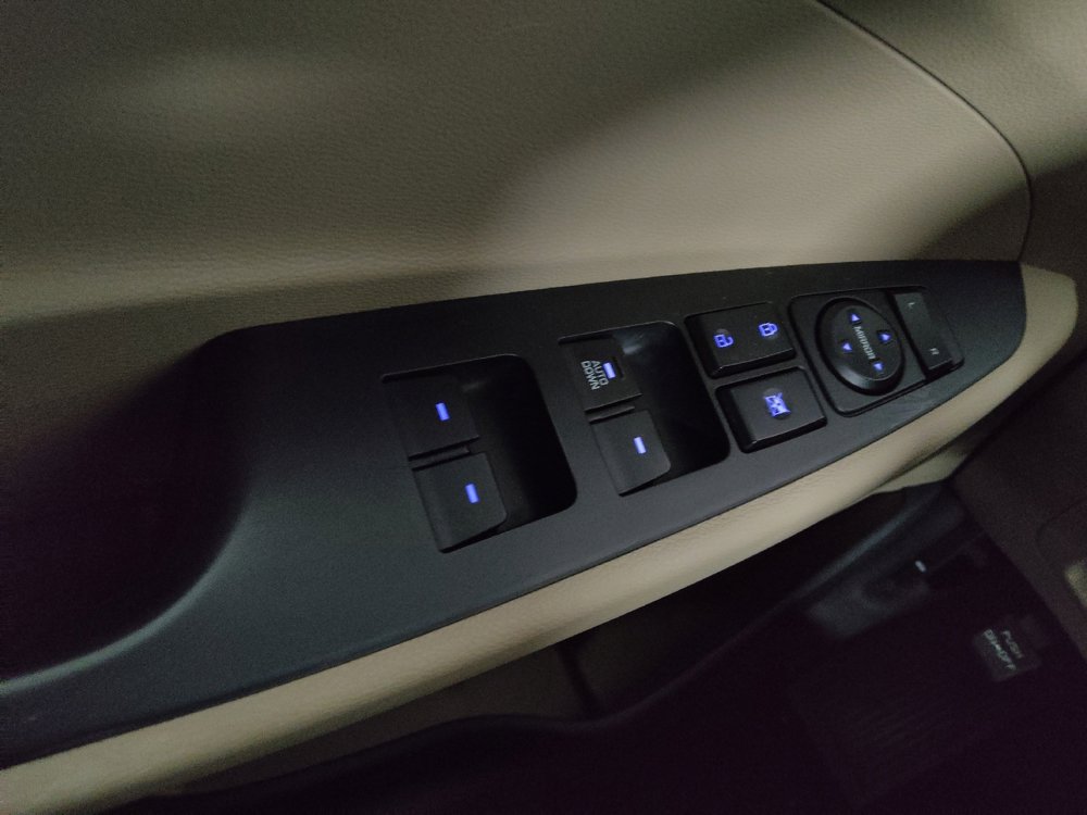 Used 2018 Hyundai Tucson SE w/ Cargo Package image 27