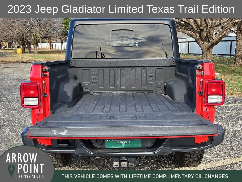 Used 2023 Jeep Gladiator Sport image 17