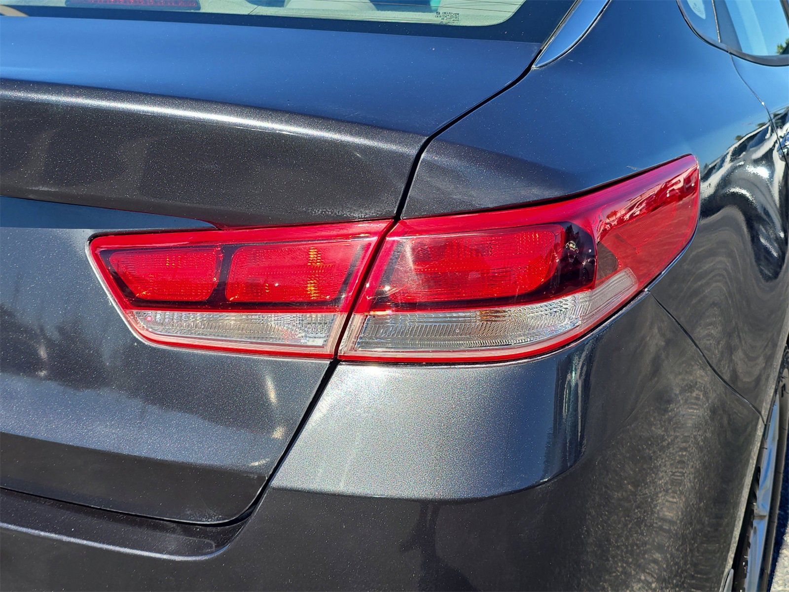 Used 2017 Kia Optima LX image 8