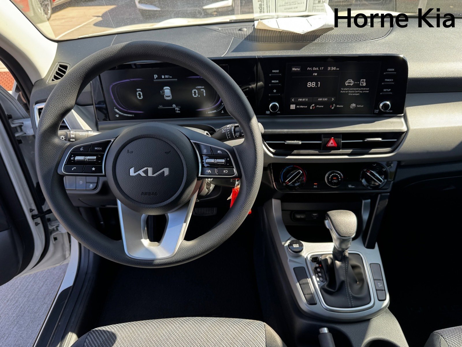 New 2026 Kia Seltos LX FWD image 14