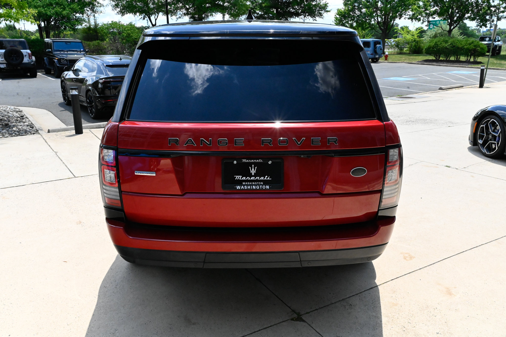 Used 2017 Land Rover Range Rover Supercharged AWD/4WD image 6