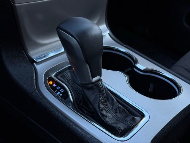 Used 2019 Jeep Grand Cherokee Laredo w/ Security & Convenience Group image 29