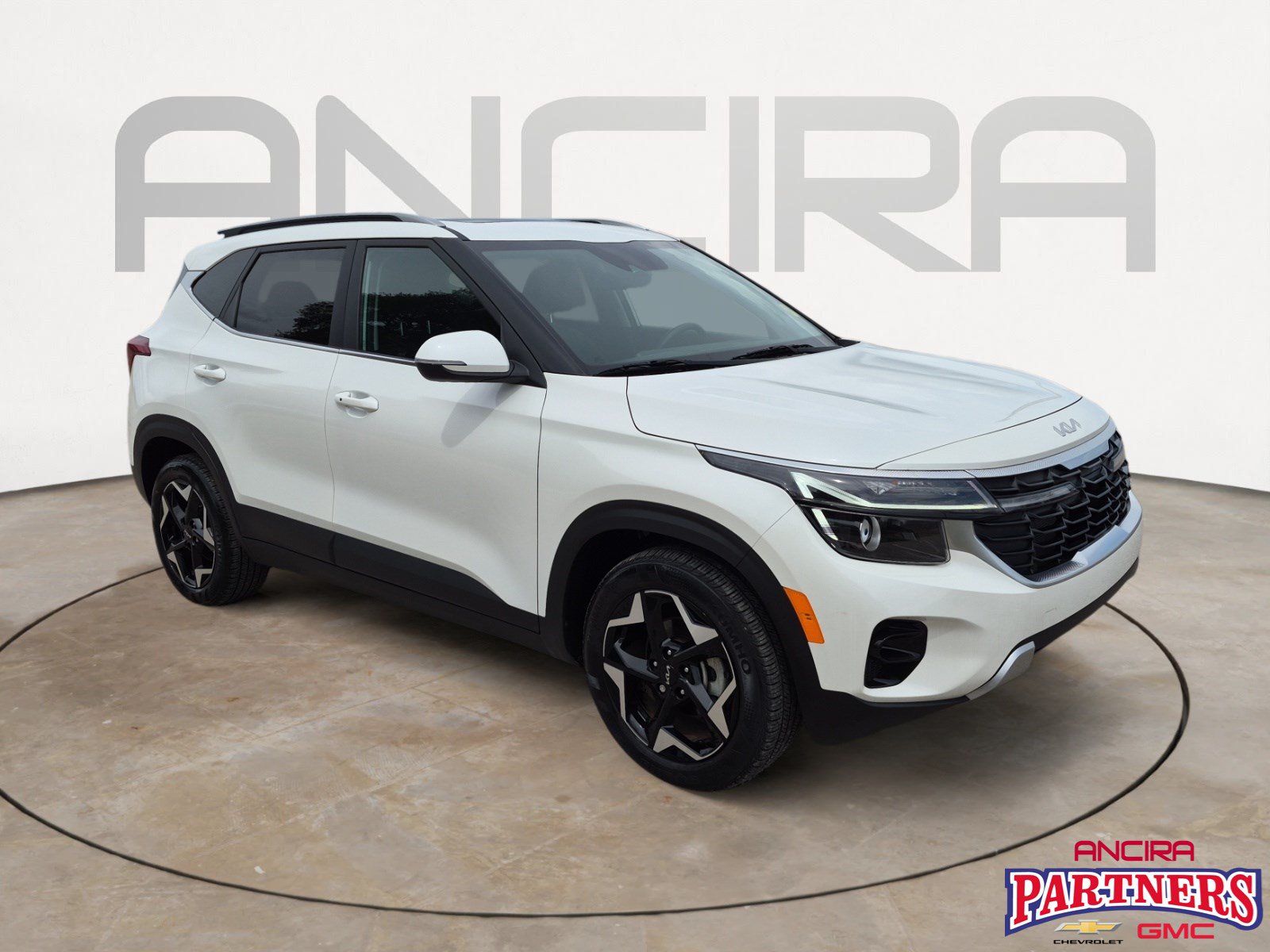 Used 2025 Kia Seltos EX w/ EX Sunroof Package FWD image 1