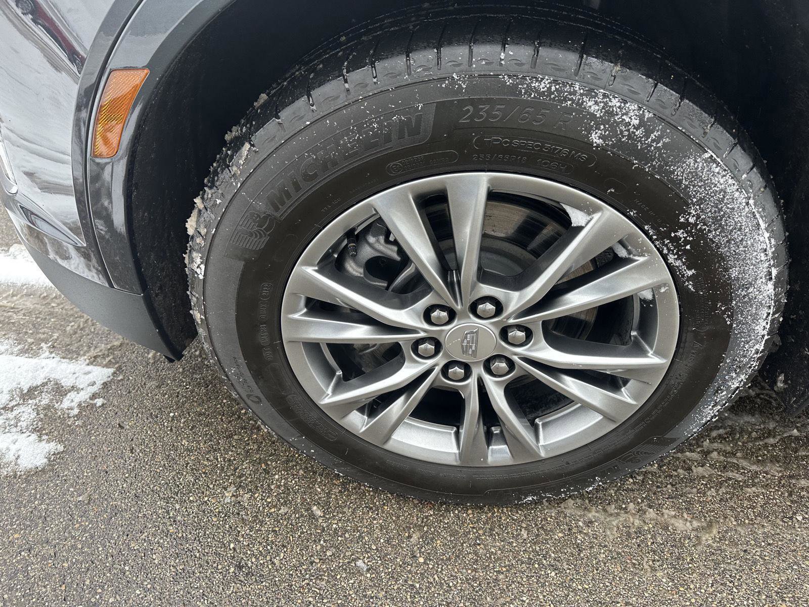 Used 2023 Cadillac XT5 Premium Luxury image 3