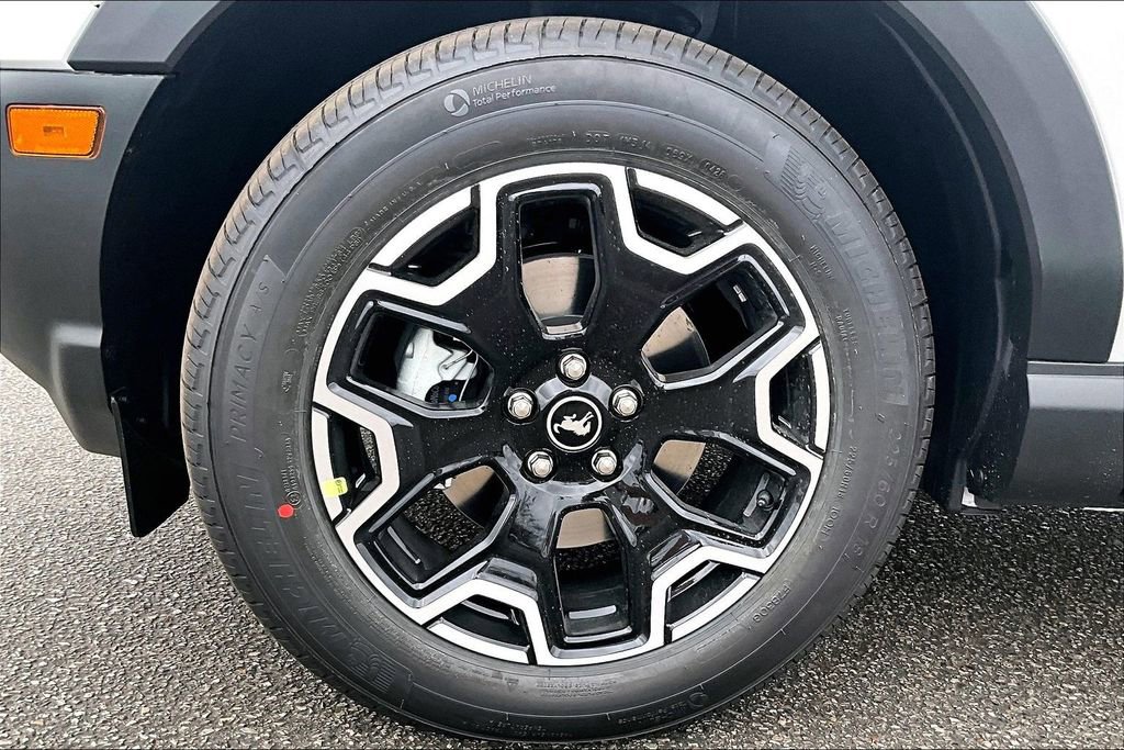 New 2026 Ford Bronco Sport Outer Banks image 12