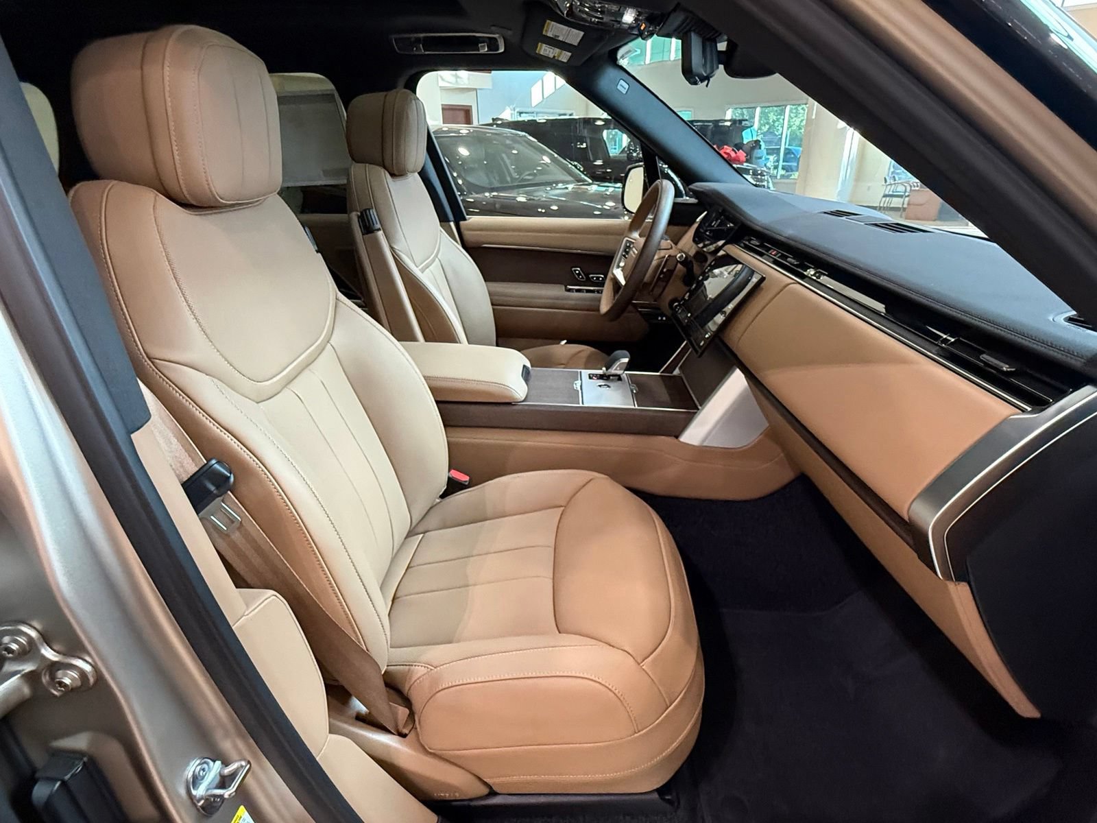 New 2026 Land Rover Range Rover SE AWD/4WD image 22