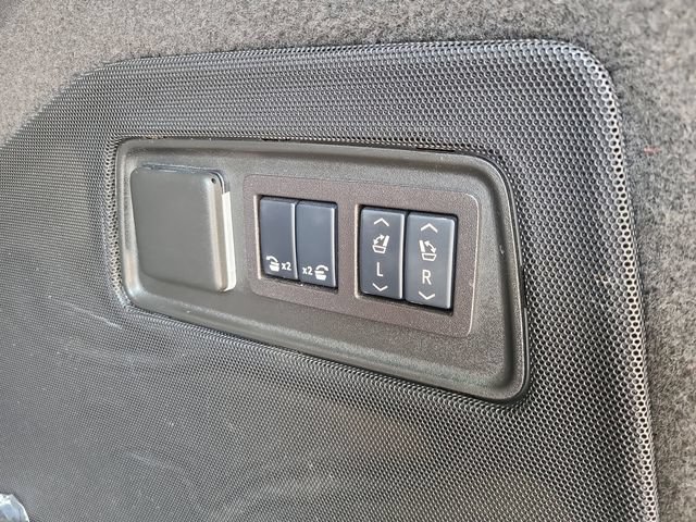 Used 2024 Cadillac Escalade Sport AWD/4WD image 5