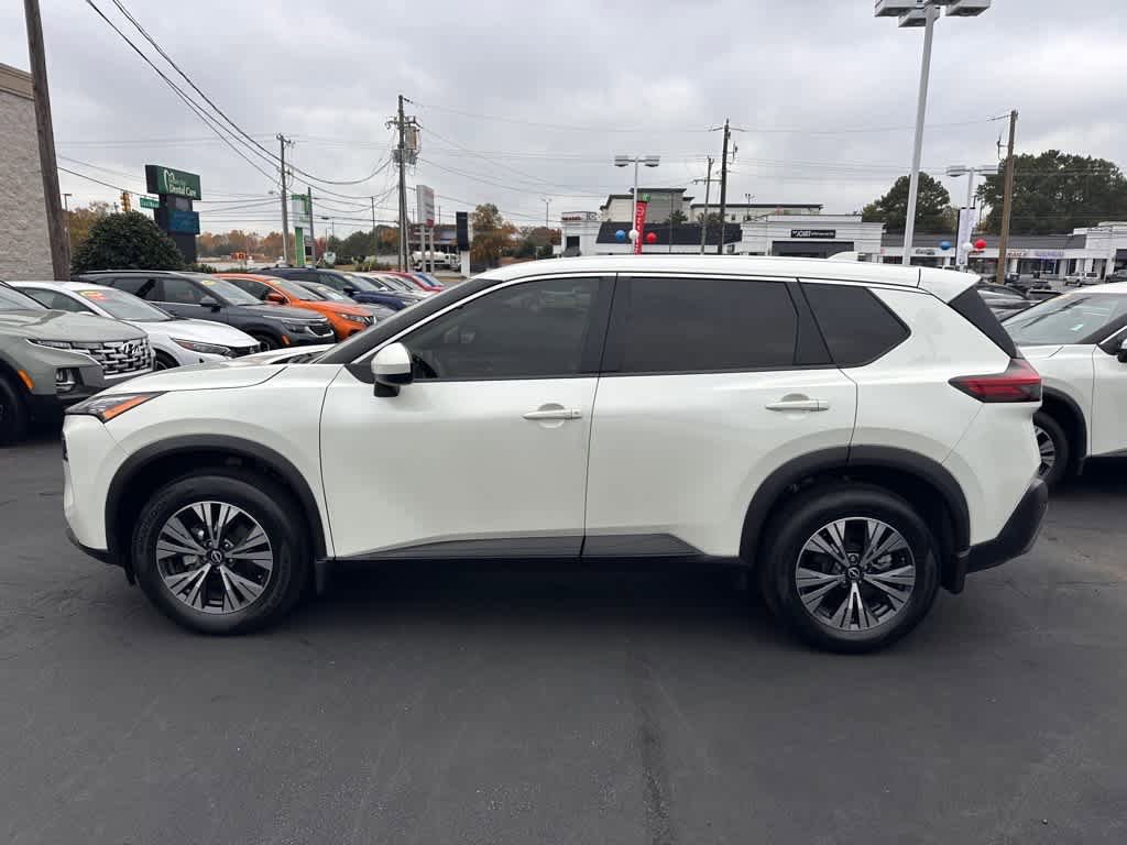 Used 2023 Nissan Rogue SV image 6