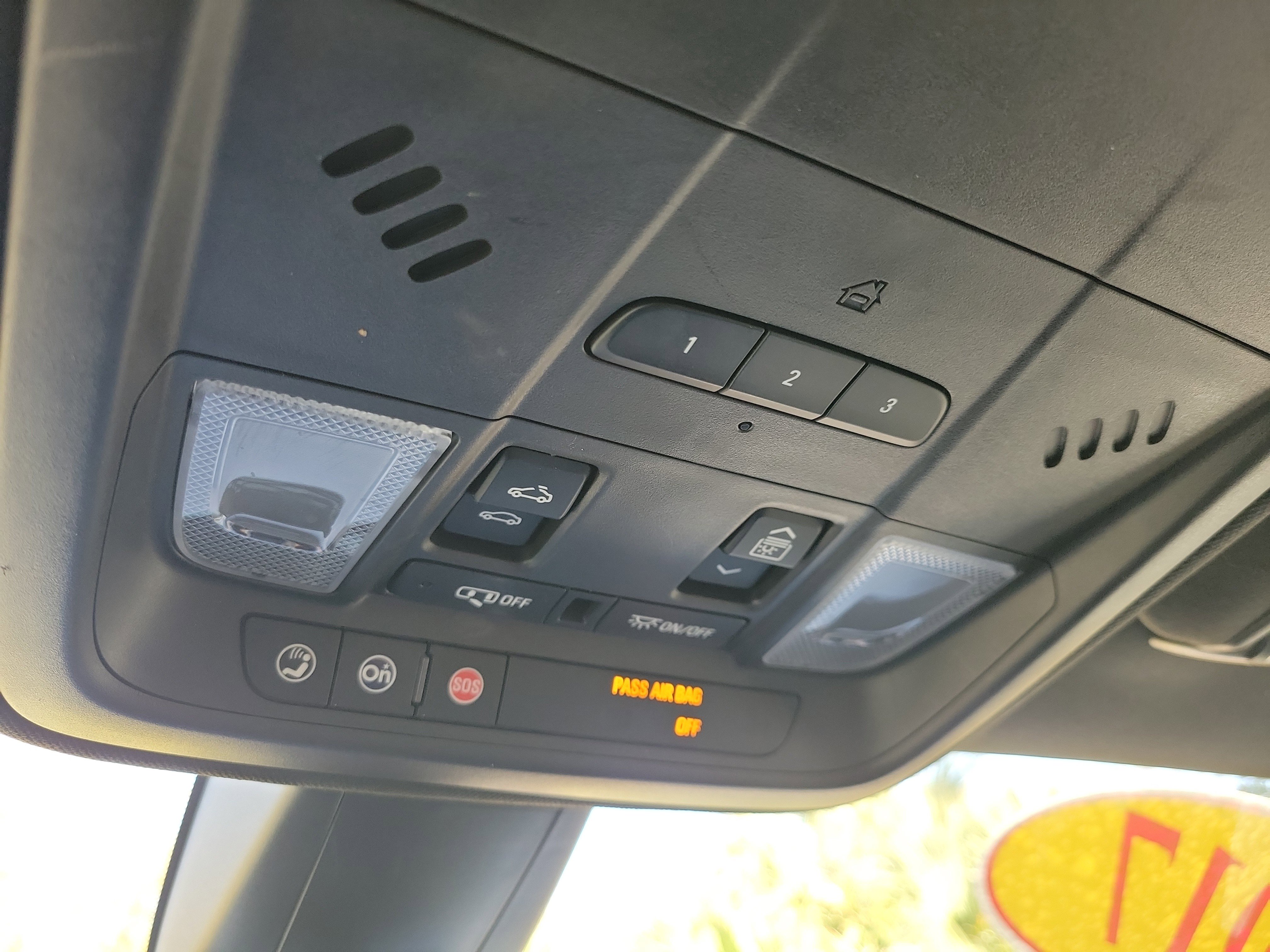 Used 2017 Cadillac XT5 Luxury w/ Driver Awareness Package image 20