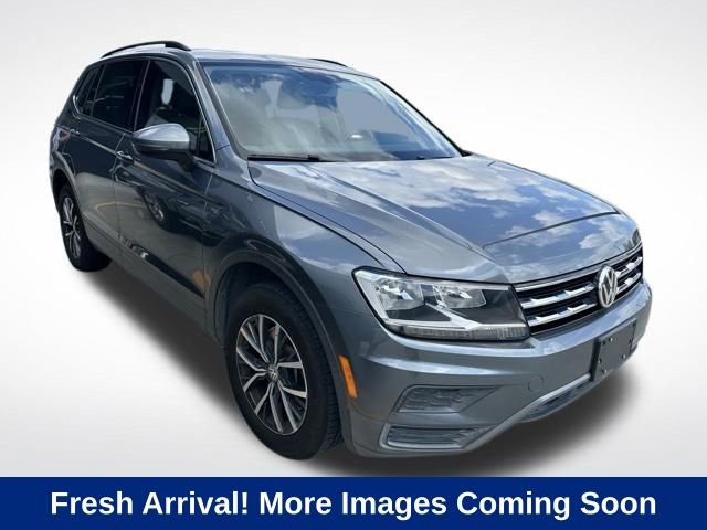 Used 2019 Volkswagen Tiguan SE FWD image 1