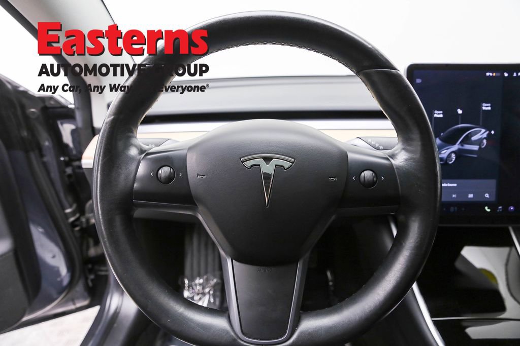 Used 2018 Tesla Model 3 Long Range image 10