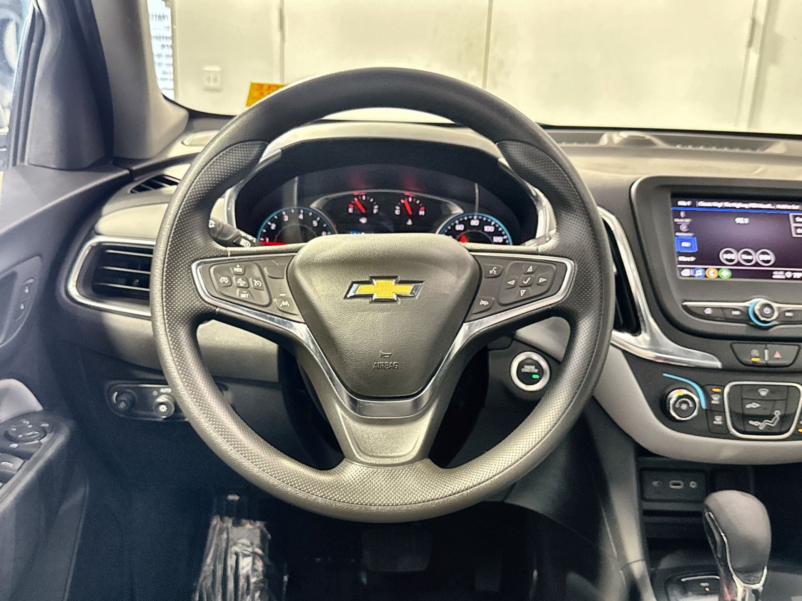 Used 2024 Chevrolet Equinox LS w/ LS Convenience Package AWD/4WD image 17