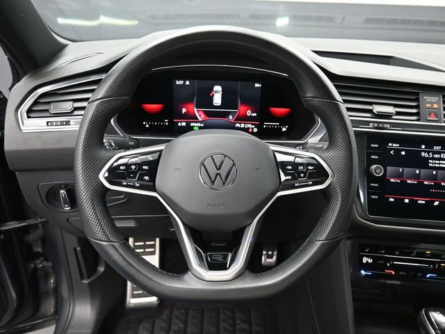 Used 2022 Volkswagen Tiguan SE R-Line image 16