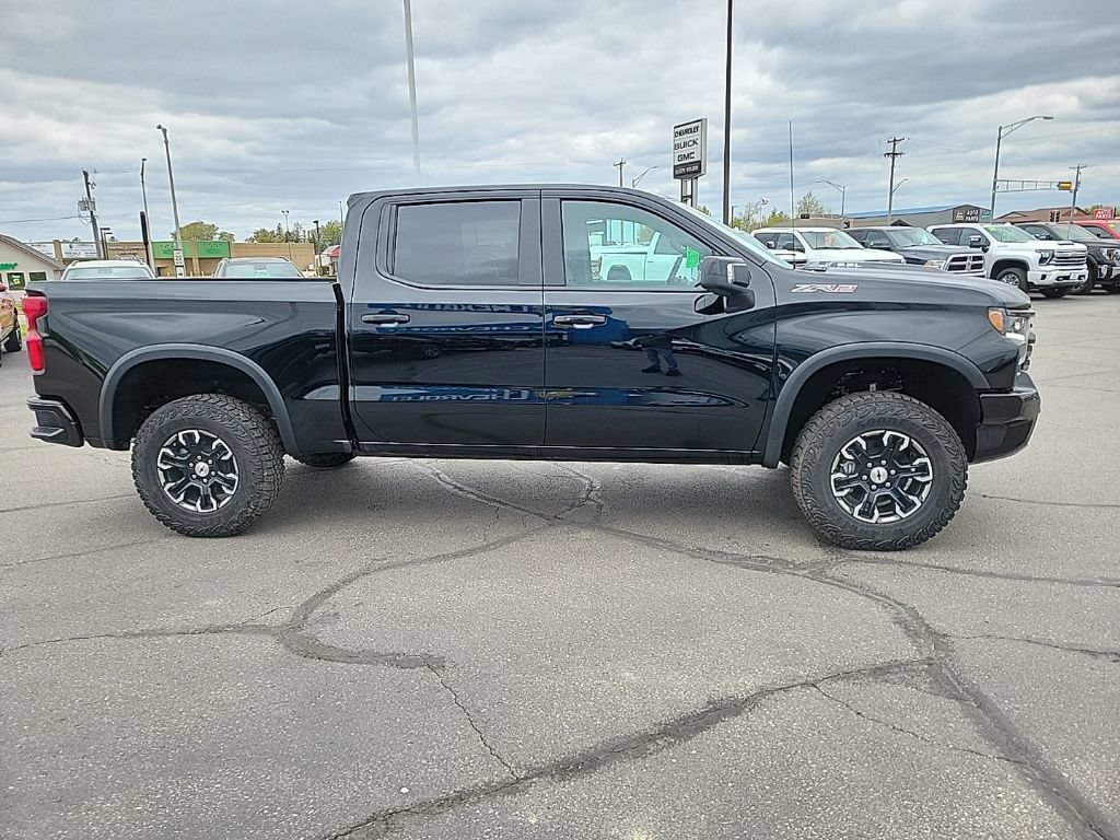 Used 2026 Chevrolet Silverado 1500 ZR2 AWD/4WD image 5