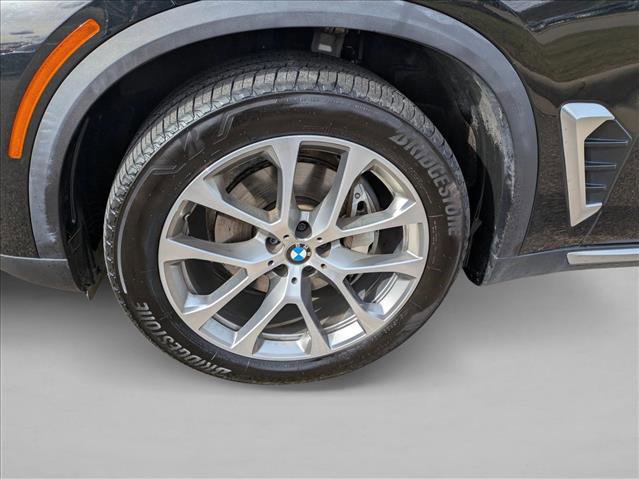 Used 2024 BMW X5 xDrive40i w/ Premium Package image 25