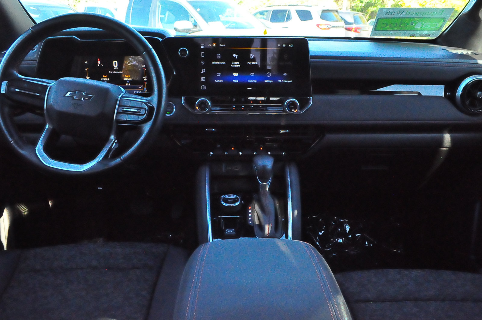 Used 2023 Chevrolet Colorado Z71 w/ Advanced Trailering Package AWD/4WD image 15